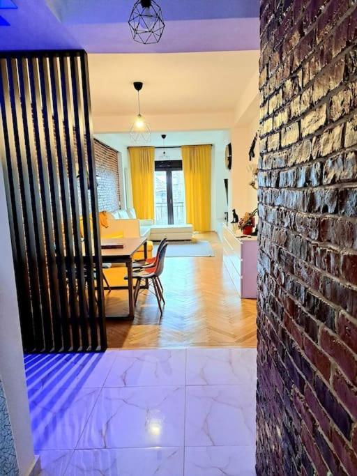 Classy Apartment With Parking In The City Center Bukarest Exterior foto