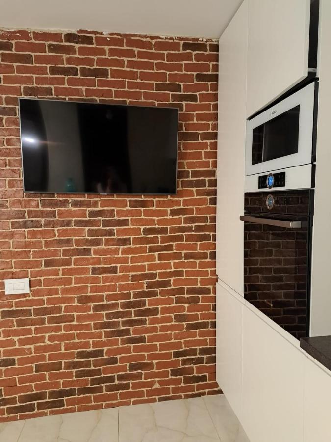 Classy Apartment With Parking In The City Center Bukarest Exterior foto