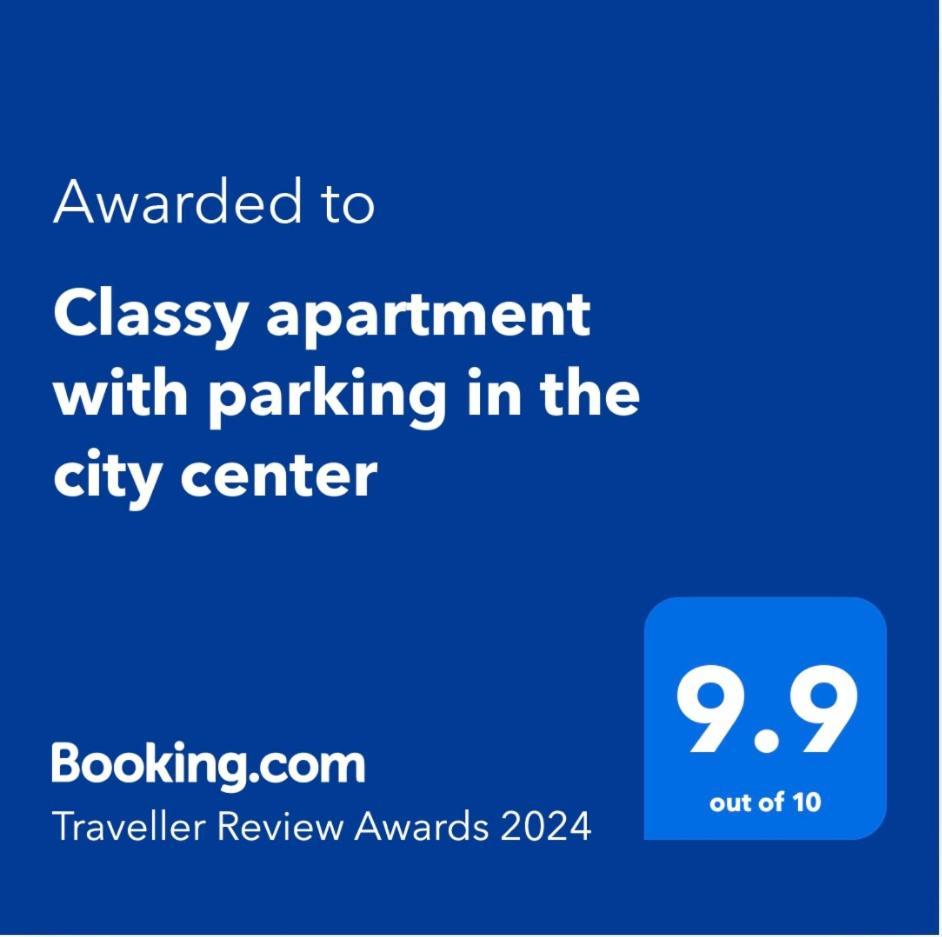 Classy Apartment With Parking In The City Center Bukarest Exterior foto
